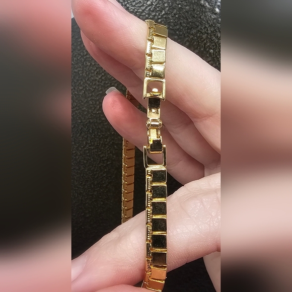 Vintage Monet Gold Plated Flat Box Chain 17" Necklace Signed - Picture 8 of 10